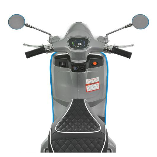 Вигляд зверху на сидіння та кермо дитячого скутера Vespa M 6288EL-11-4