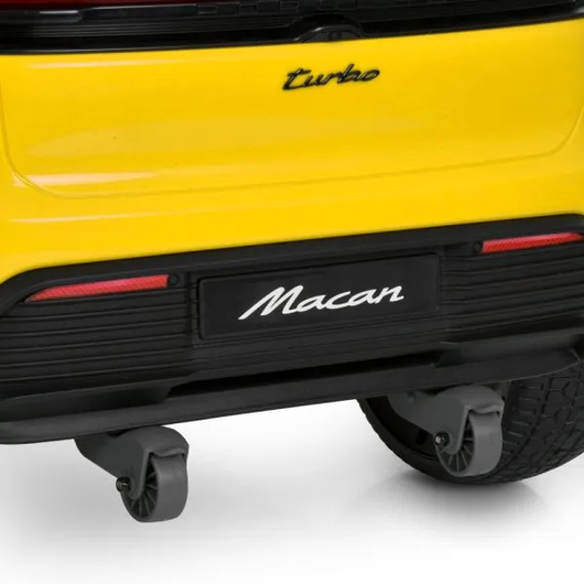 Задний бампер модели M 6314EBLR-6 с логотипом Macan Turbo.