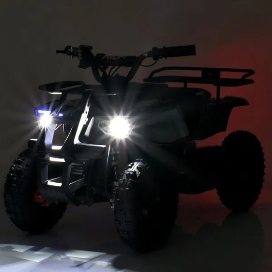 Світлодіодні фари електроквадроцикла HB-ATV1000AS у темряві