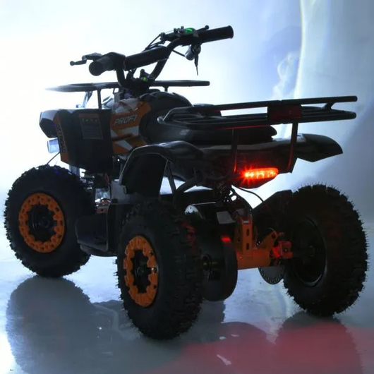 Робота заднього стоп-сигналу моделі HB-ATV1000AS-2-5 вночі