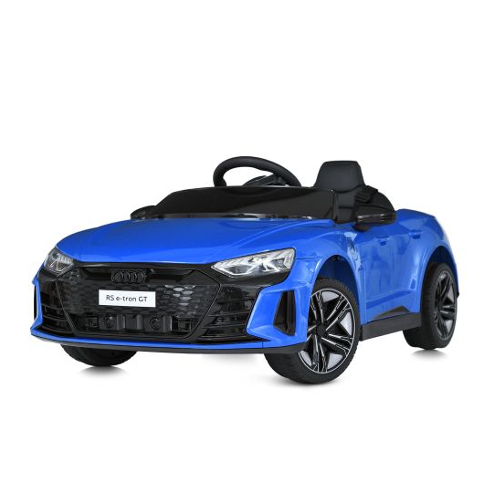 Дитячий електромобіль Audi M 4938EBLR-4 синього кольору, вигляд 3/4.