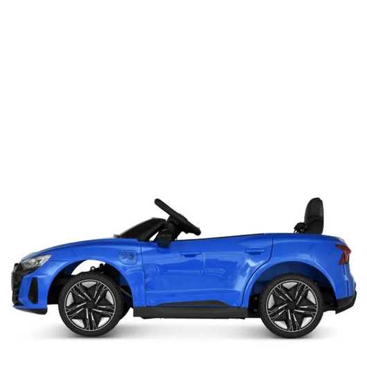 Профіль (вигляд збоку) дитячого синього спорткара Audi.
